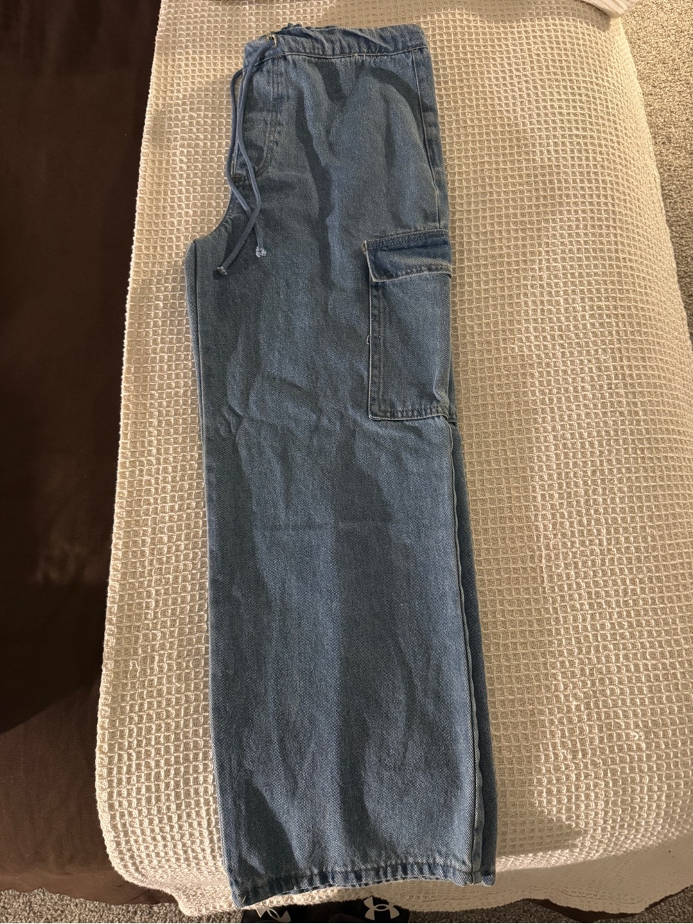 PrettyLittleThing Men's Light Blue Denim Cargo Joggers